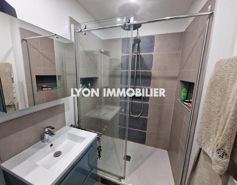 Duplex - 229 m² - 7 pièces