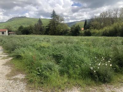 Terrain constructible - 846 m²