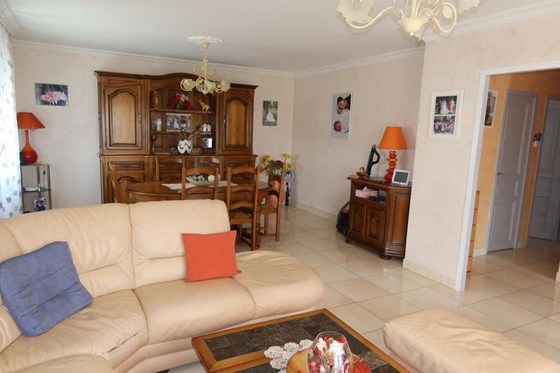 Maison traditionnelle - 121 m² - 6 pièces