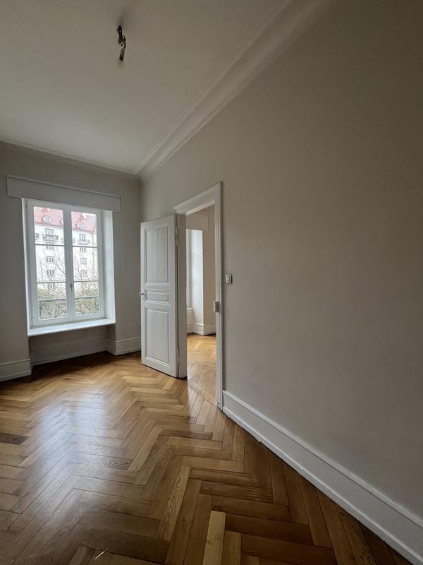 Appartement - 173 m² - 6 pièces