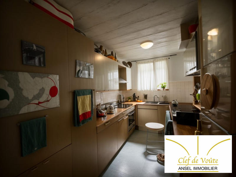 Appartement - 81 m² - 5 pièces