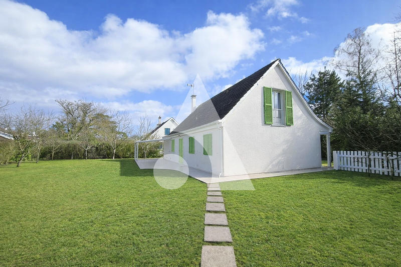 Maison - 137 m² - 6 pièces