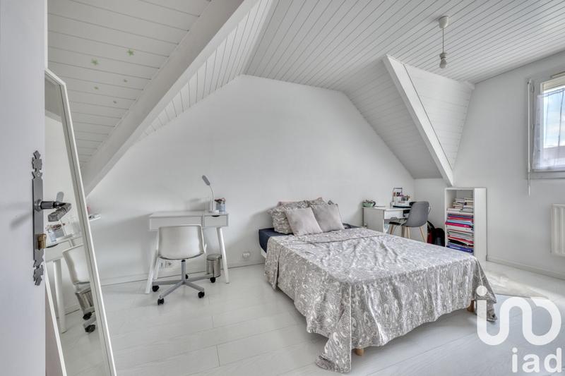 Maison - 210 m² - 8 pièces