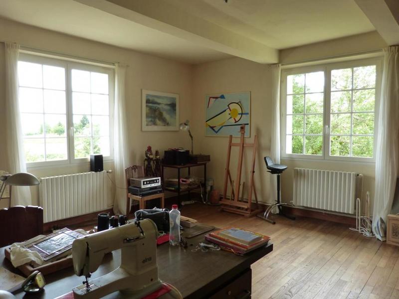 Propriété - 266 m² - 9 pièces