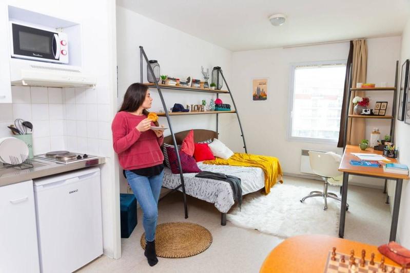 Studio - 14 m² - 1 pièce