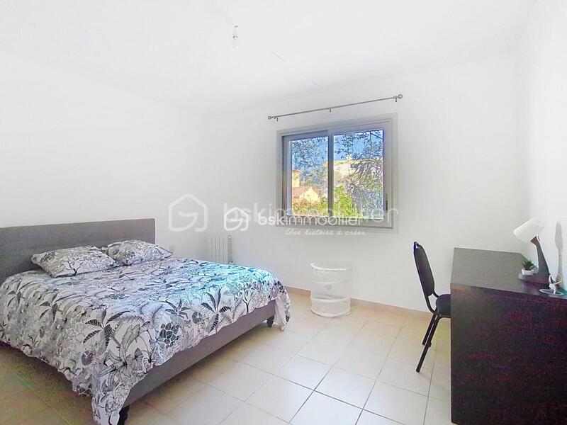 Villa - 215 m² - 8 pièces