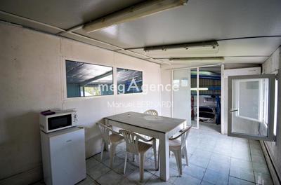 Fonds de commerce - 198 m²