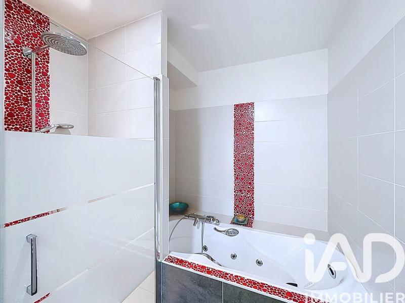 Maison - 185 m² - 6 pièces