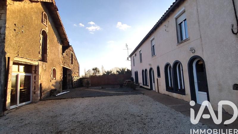 Maison - 256 m² - 9 pièces