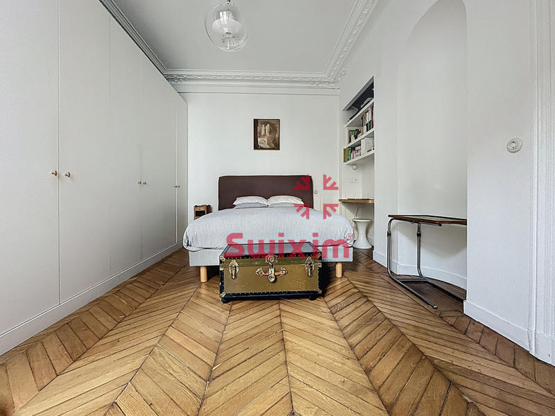 Chambre - 103 m² - 6 pièces