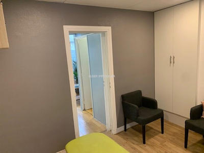 Local commercial - 34 m² - 3 pièces