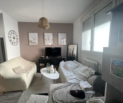 Immeuble - 90 m² - 3 pièces