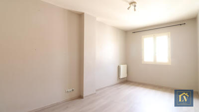 Maison de village - 65 m² - 3 pièces