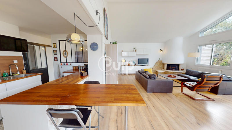 Maison - 122 m² - 6 pièces