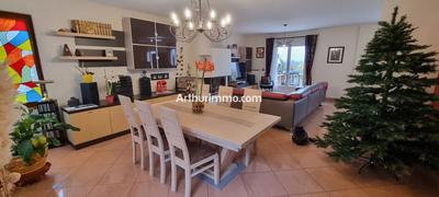 Maison - 175 m² - 7 pièces