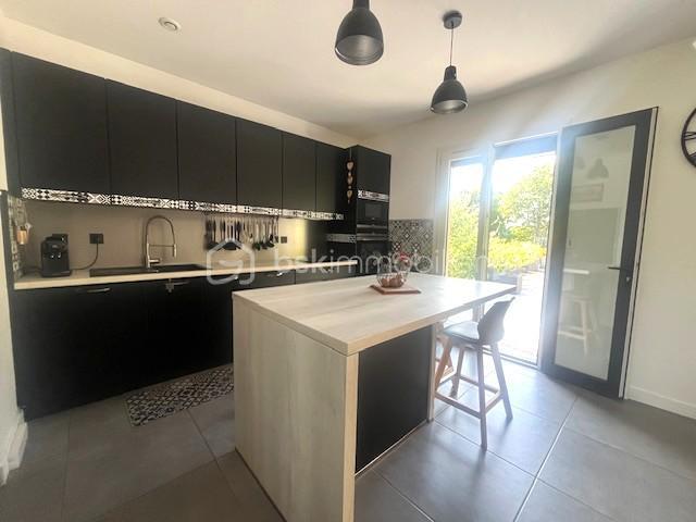 Maison - 100 m² - 5 pièces