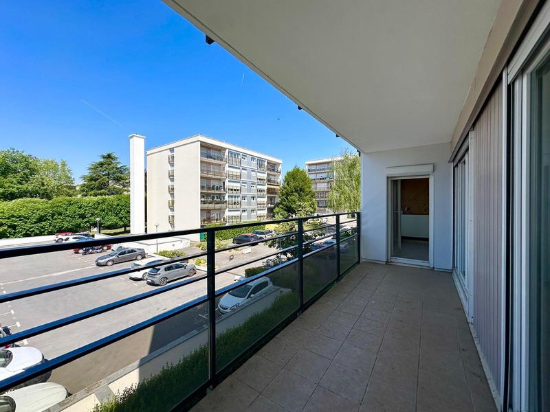 Appartement - 70 m² - 3 pièces