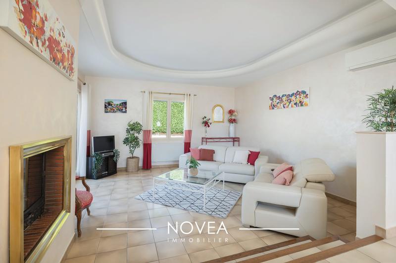 Maison - 162 m² - 6 pièces