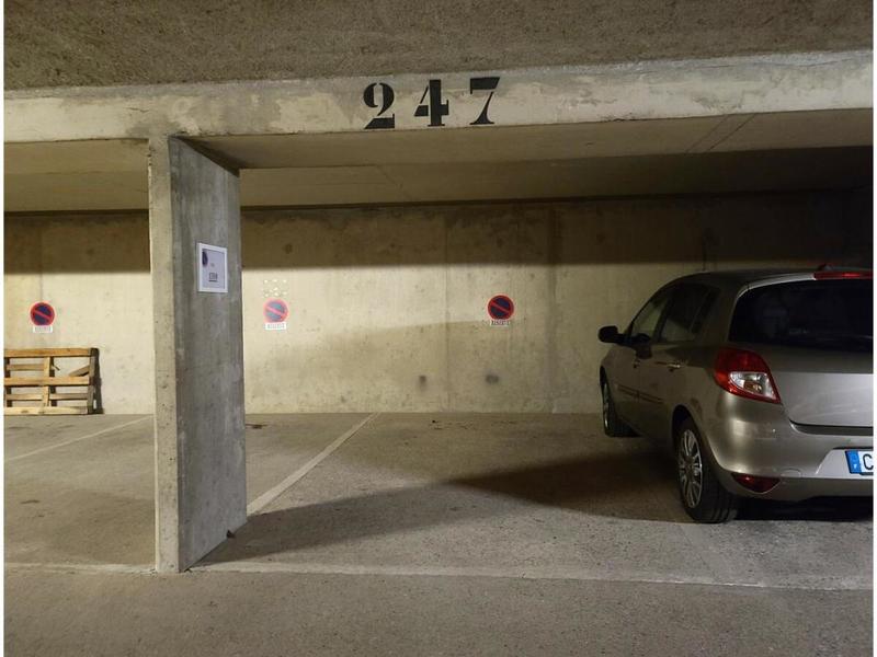 Parking - 15 m²