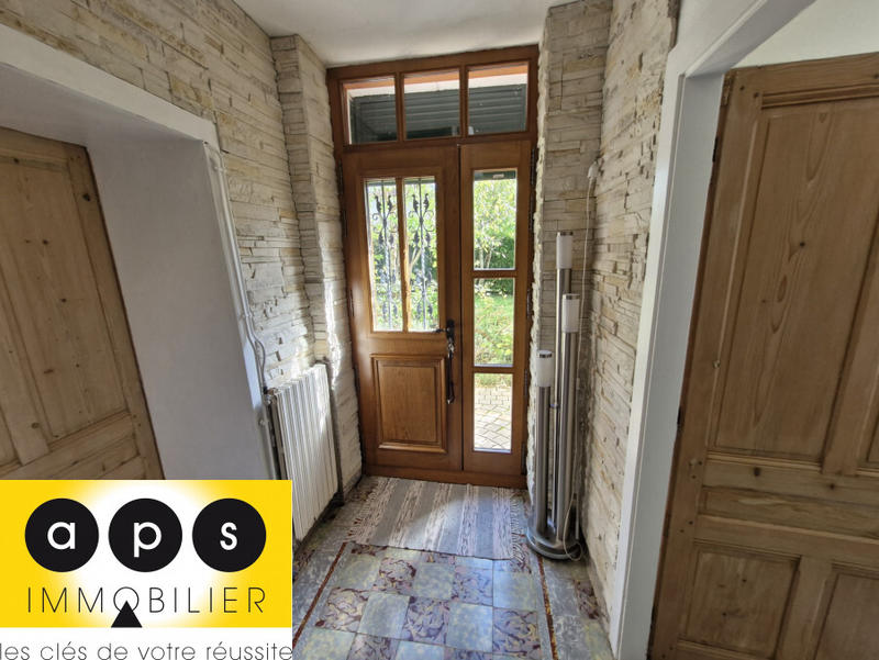 Maison - 220 m² - 10 pièces