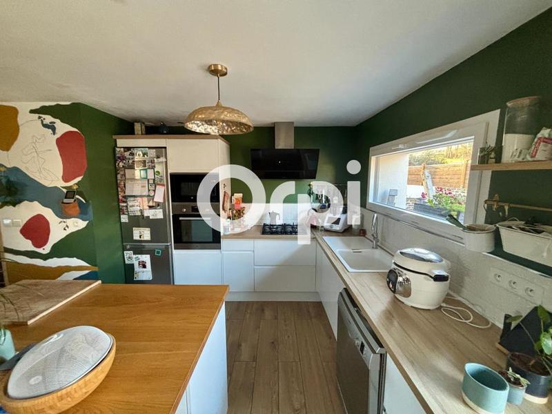 Maison - 110 m² - 4 pièces