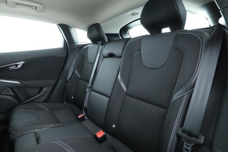 Volvo V40 1.5 T2 Momentum Geartronic 6 122 ch