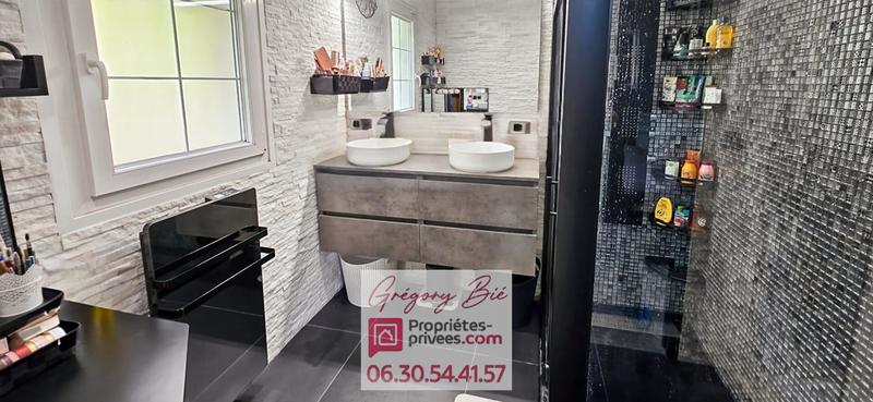 Maison - 190 m² - 5 pièces