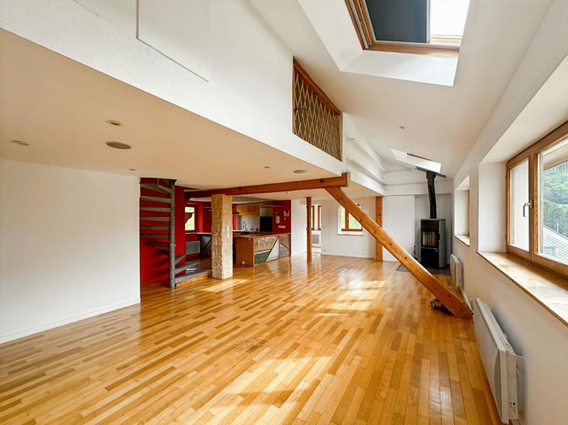 Appartement - 87 m² - 4 pièces