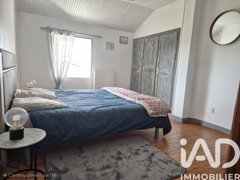 Maison - 219 m² - 8 pièces