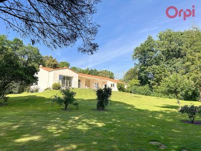 Maison - 120 m² - 4 pièces