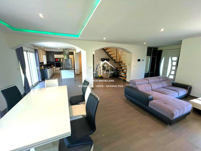 Maison contemporaine - 152 m² - 5 pièces