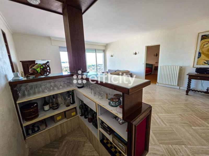 Appartement - 113 m² - 5 pièces