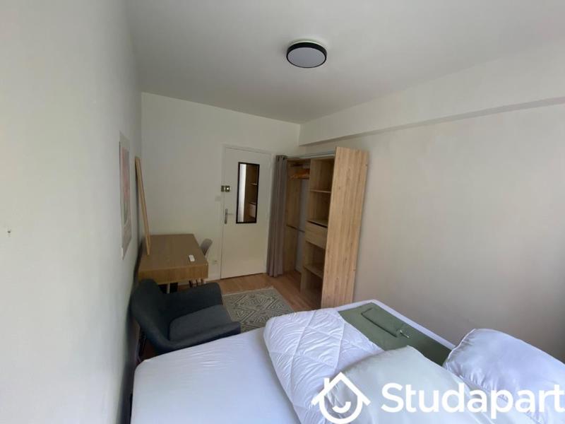 Chambre - 9 m² - 1 pièce