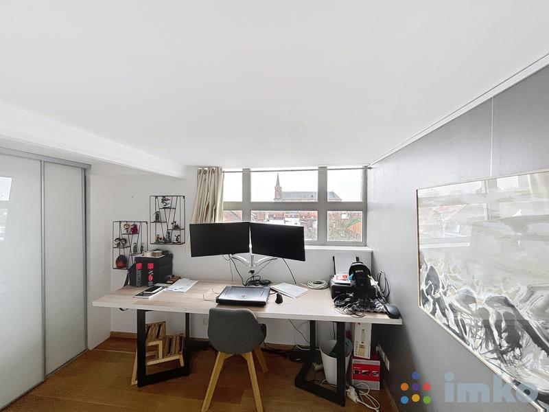 Loft - 125 m² - 4 pièces