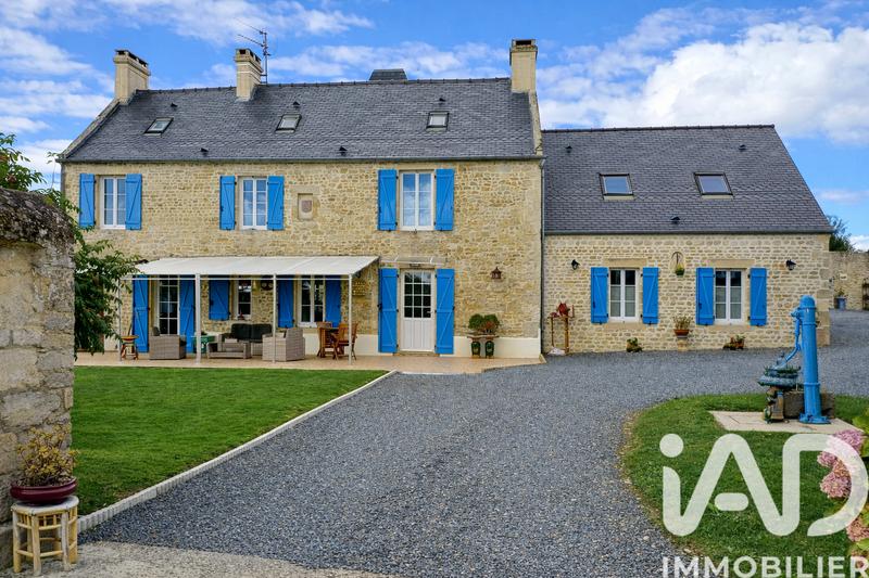 Maison - 254 m² - 11 pièces