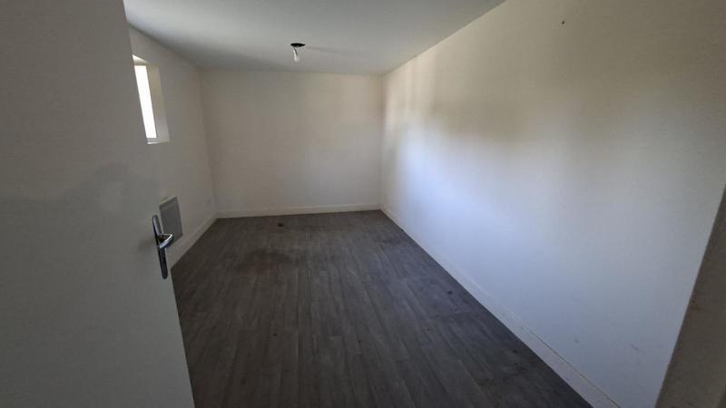 Grange - 360 m² - 2 pièces