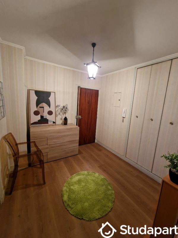 Chambre - 12 m² - 1 pièce