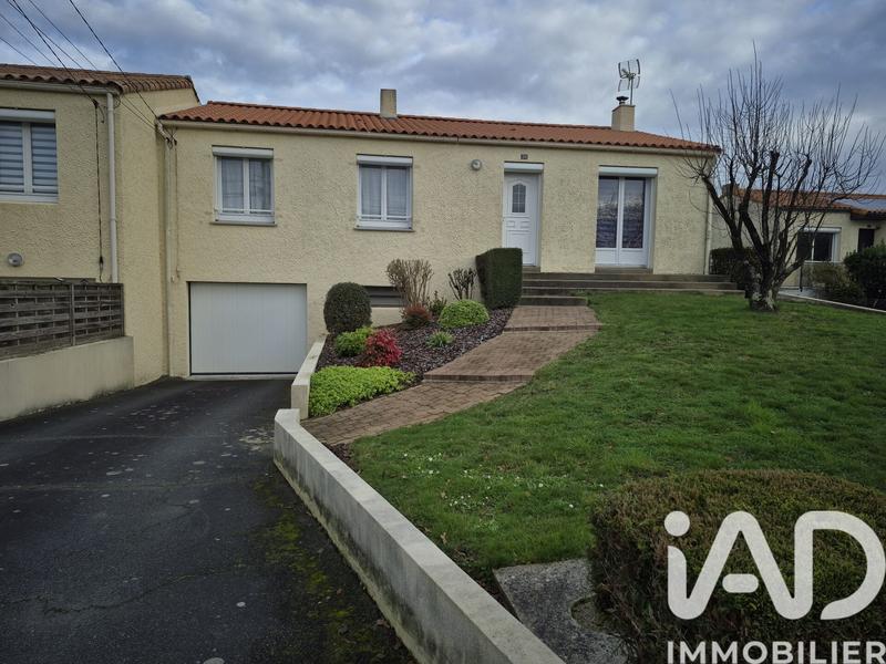 Maison - 92 m² - 5 pièces