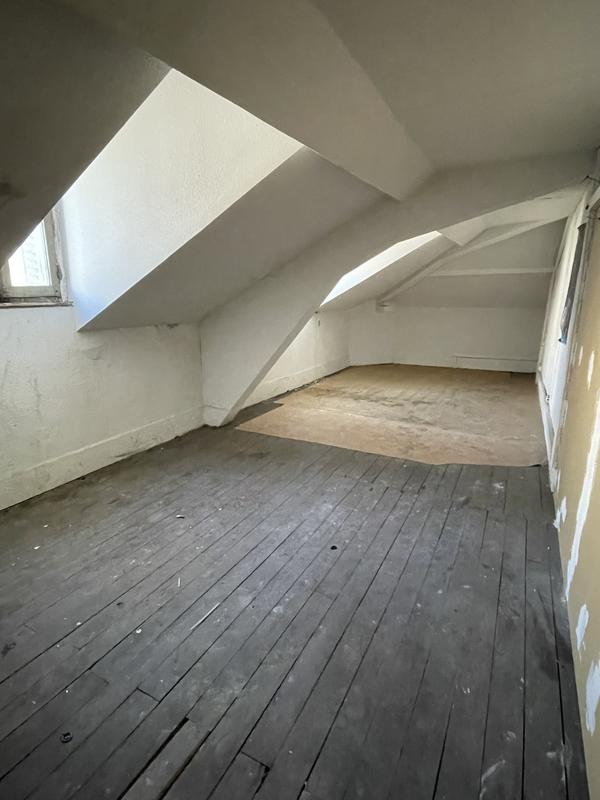 Appartement - 120 m² - 8 pièces