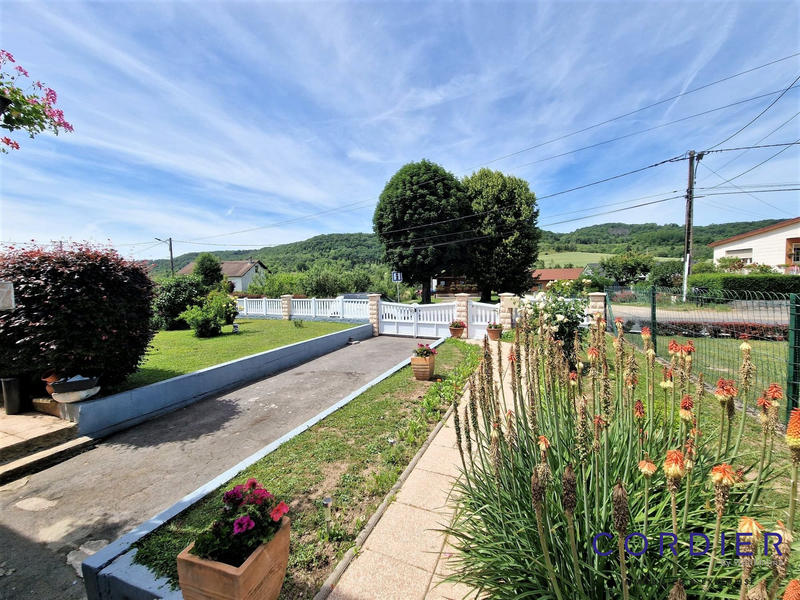 Maison - 100 m² - 6 pièces