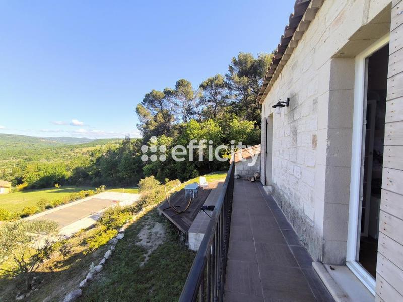 Villa - 176 m² - 6 pièces