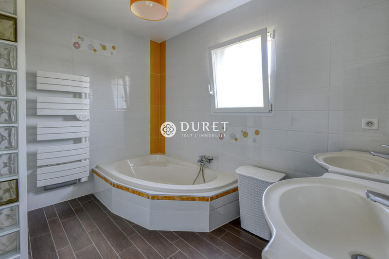 Villa - 191 m² - 7 pièces