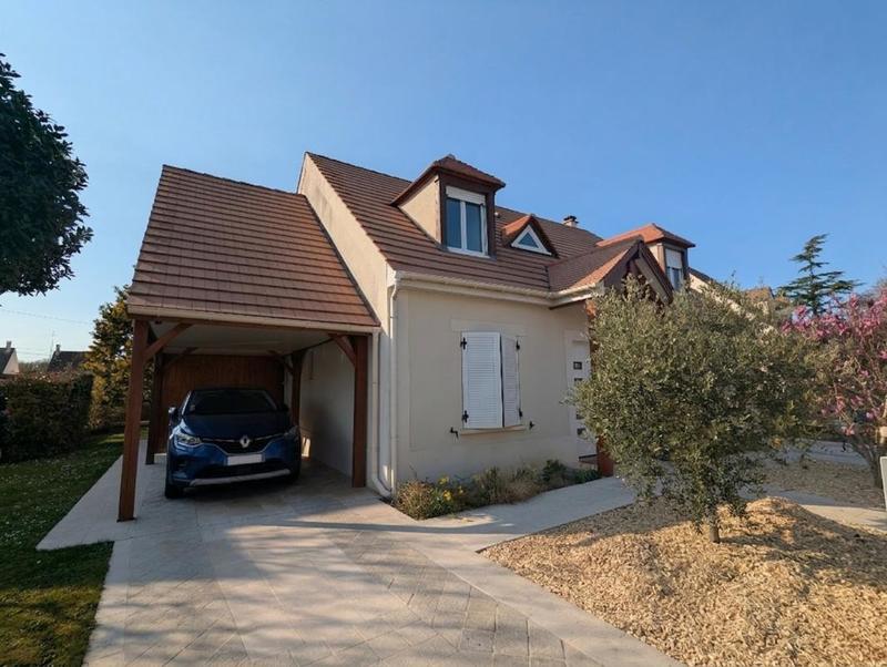 Pavillon - 160 m² - 7 pièces