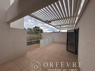 Appartement - 82 m² - 3 pièces