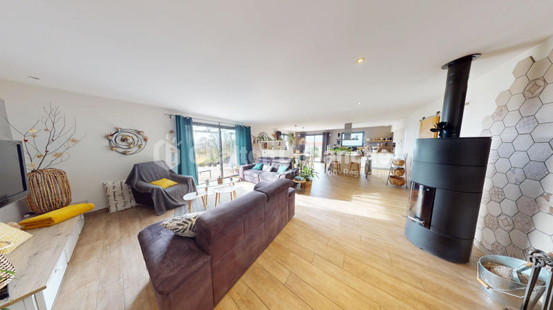 Maison - 157 m² - 6 pièces