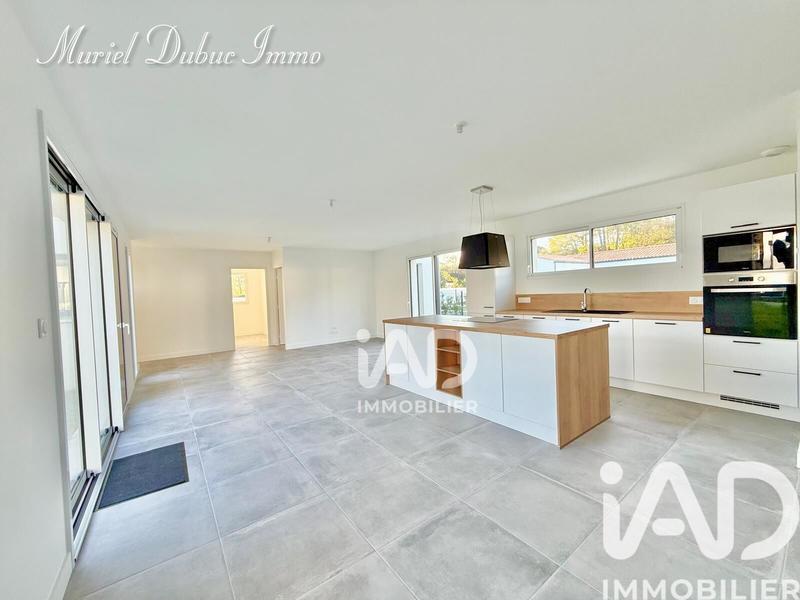 Maison - 143 m² - 6 pièces