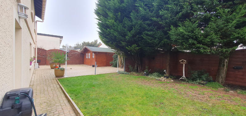 Maison de village - 147 m² - 9 pièces