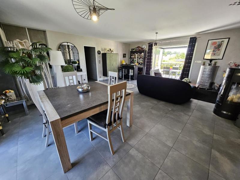 Maison - 130 m² - 6 pièces