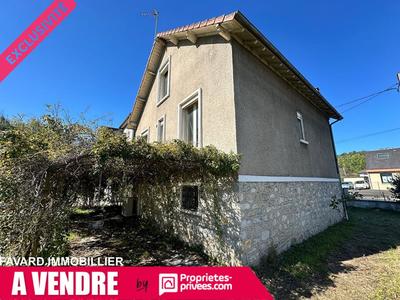 Maison - 90 m² - 6 pièces