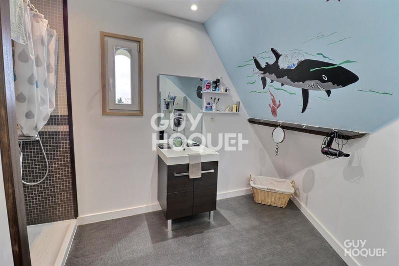 Maison - 170 m² - 6 pièces